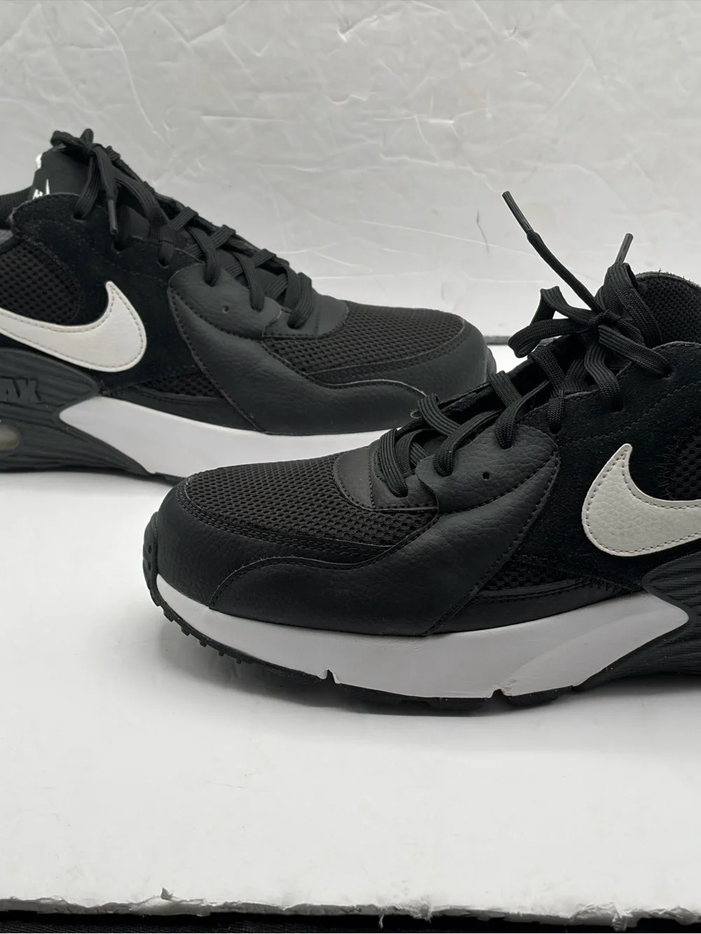 Nike Air Max Excee Sneakers Black And White Size 11 Medium Width Men’s Sneaker
